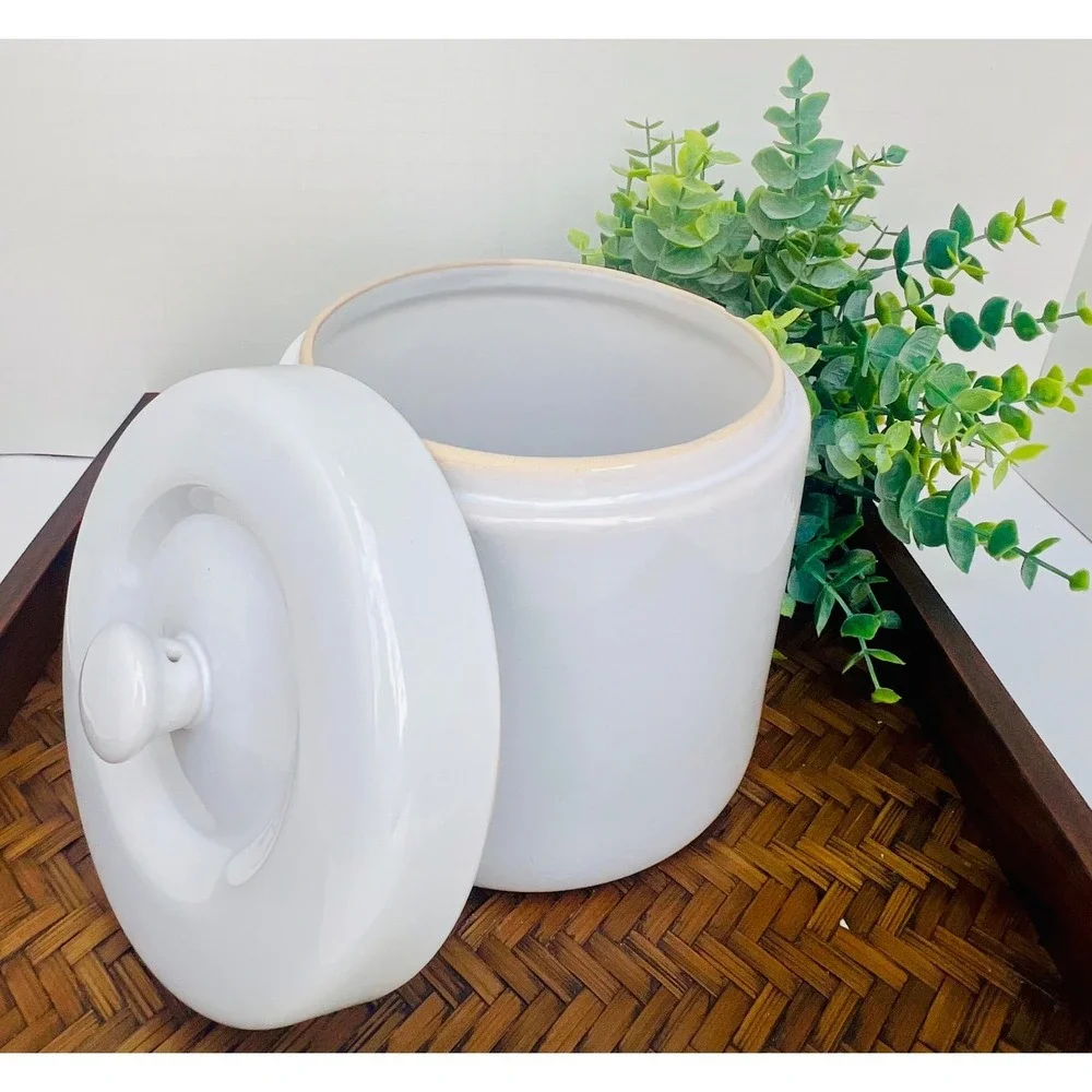 Canister White Ceramic Minimalist‎ Home Decor Small Storage Jar Modern Style